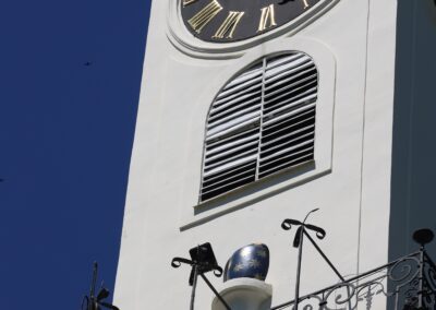 Historický ukazovateľ mesačných fáz sa vrátil na radničnú vežu v Banskej Štiavnici