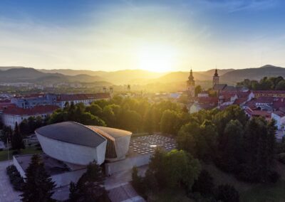 Blíži sa výročie Slovenského národného povstania. Objavte miesta, kde sa písali dejiny Banskobystrického kraja.